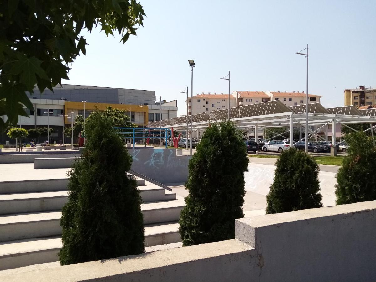 Apartman Maca Pirot Exterior foto