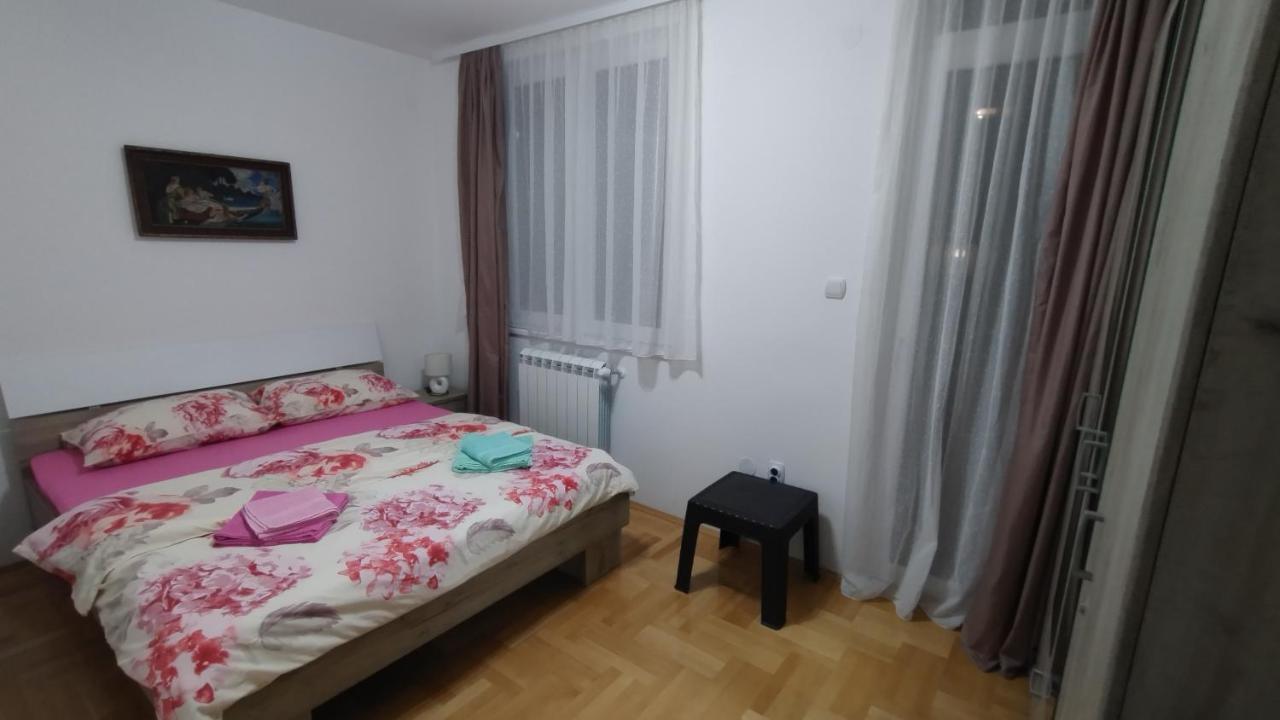 Apartman Maca Pirot Exterior foto