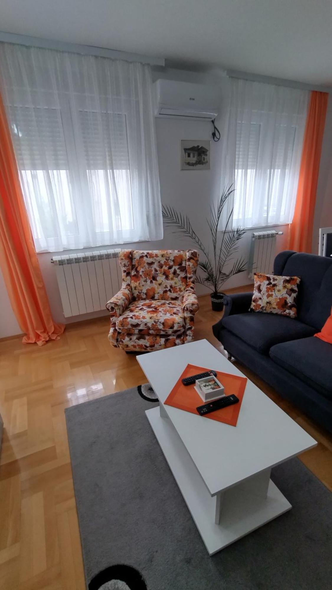 Apartman Maca Pirot Exterior foto